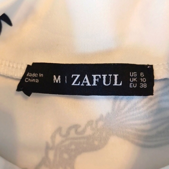 💜 $10 each or 4/$20 Zaful Backless Crop Top - Picture 5 of 5